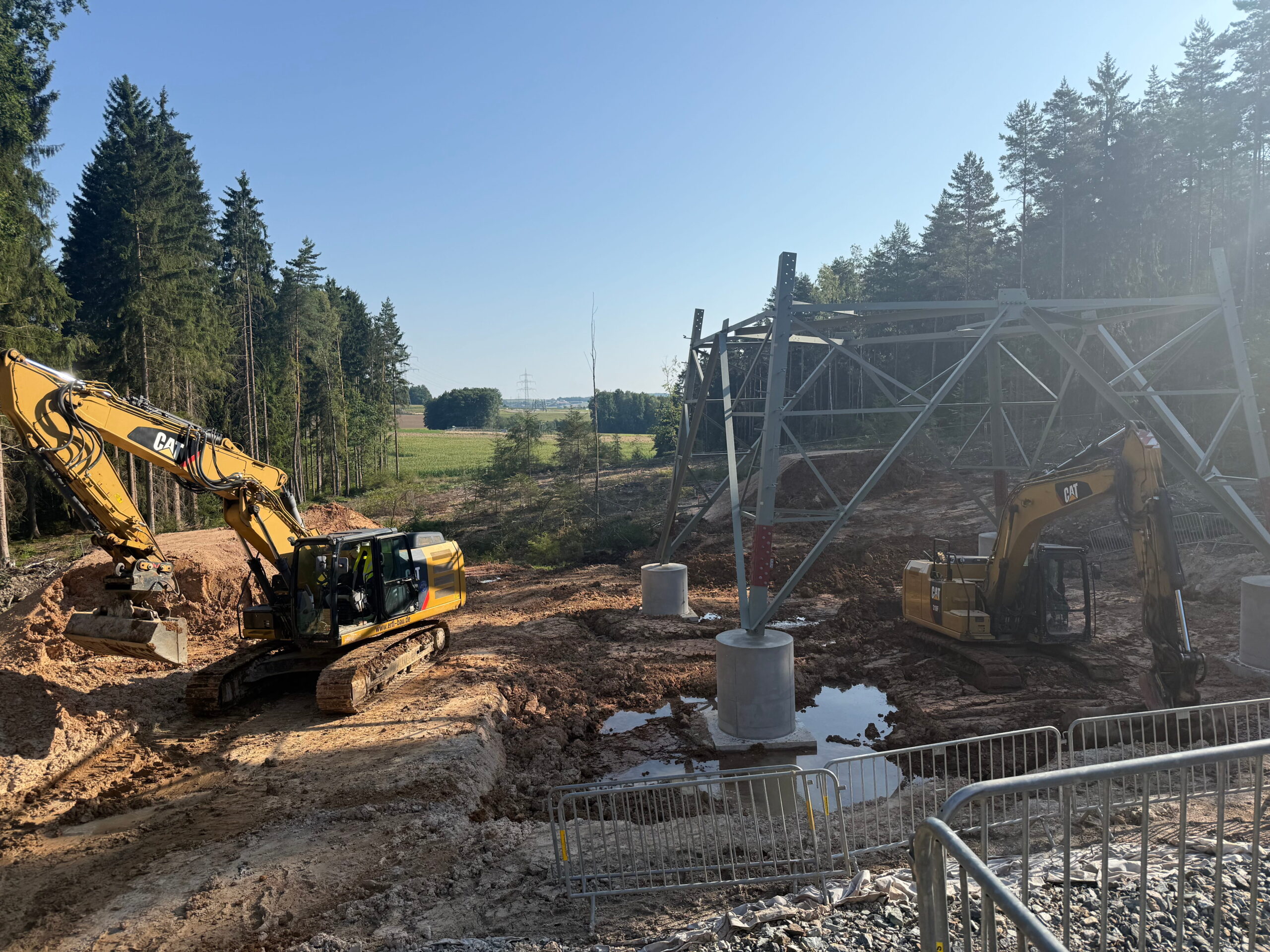 erdbau_burgkhardt_bayern_baugrube_wald