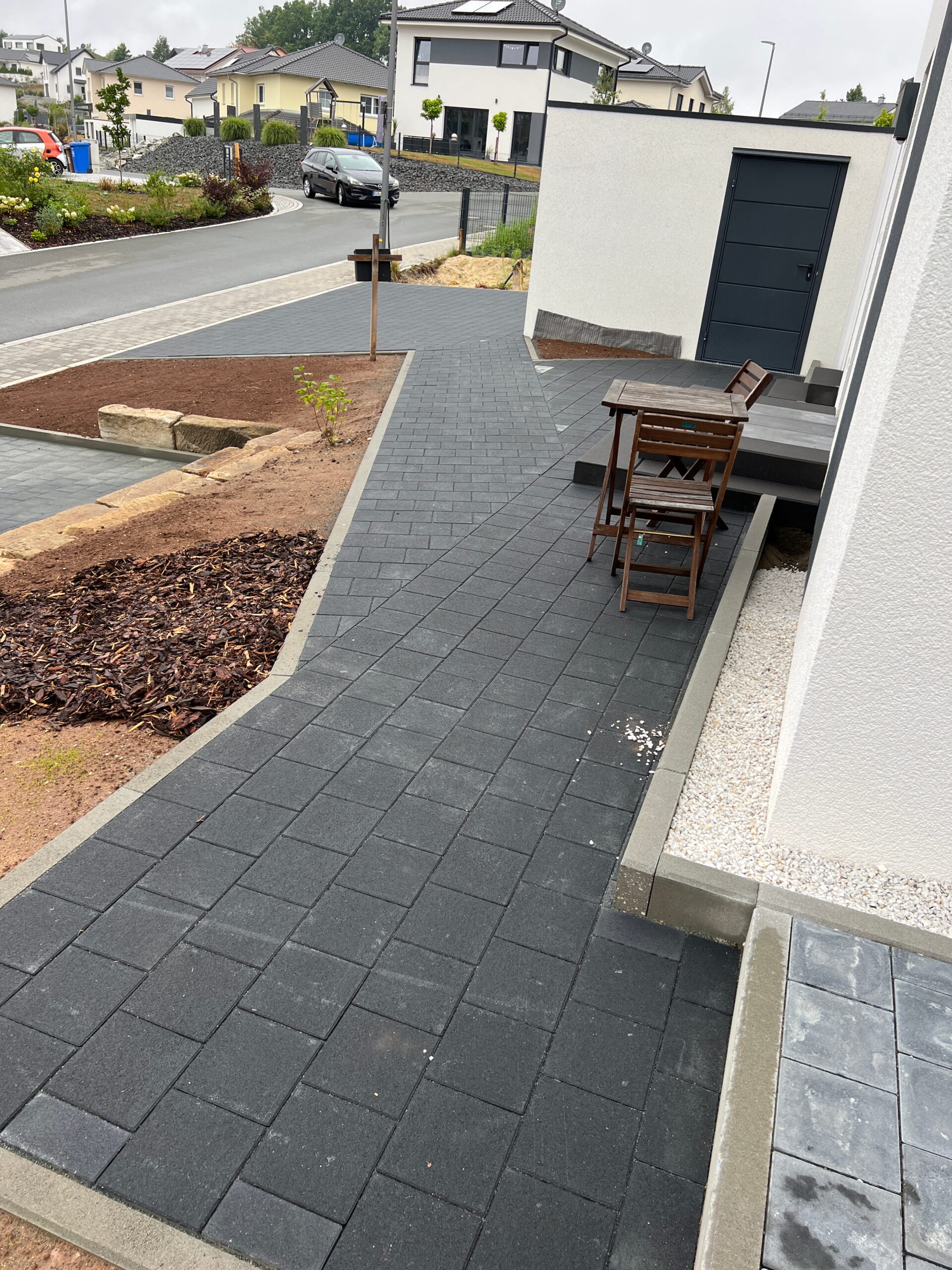 pflasterarbeiten_terrasse_burgkhardt_aussenanlage_gehwege